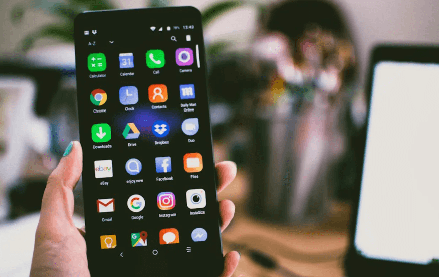 The Attention Machine: Why Gambling Platforms Fit the Logic of Mobile Entertainment